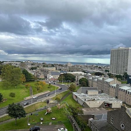 Stunning 2-Bed Apart In The Heart Of Aberdeen* Apartment Exterior foto